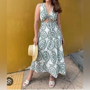 Zara Perforated Konoted Embroidered. New With Tags.